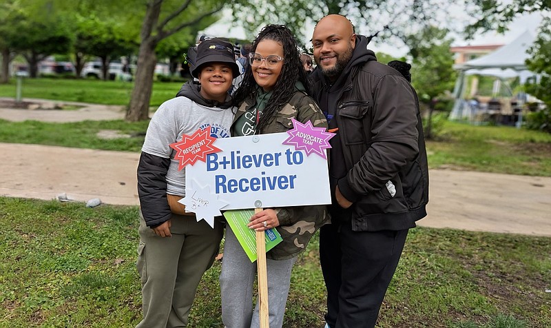 Shamara Archie at the Donor Dash with her son, Jayden, and husband, Dale.