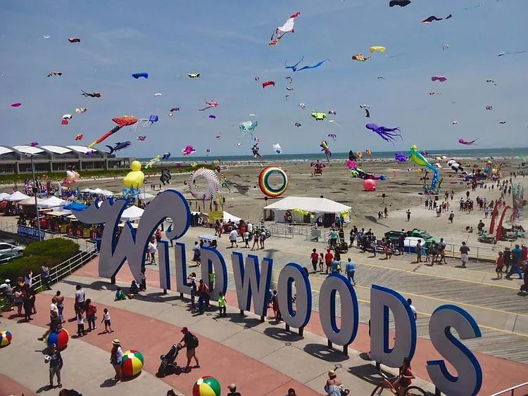 Kites will take flight above the iconic "Wildwoods" sign overlooking the Boardwalk. (Photo courtesy of SkyFestivals.com)