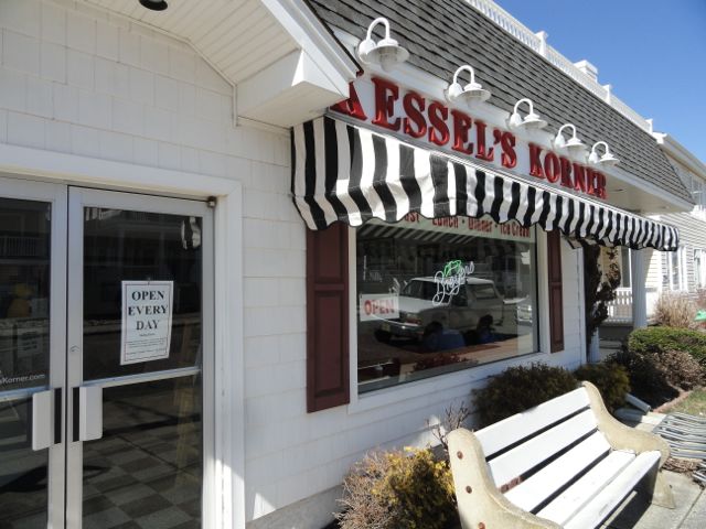 Kessel's Korner reopened for the season on Thursday, March 13, and the neighborhood welcomed the return of the popular cafe with a full house.