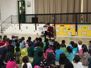  Miss Ocean City 2016, Shannon Wallace, reads a special holiday story to the Kindergarten Classes. 