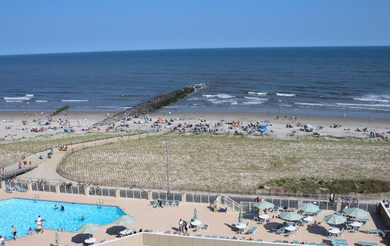 Beach & Boardwalk View from Gardens Plaza 5-28-16-2.4