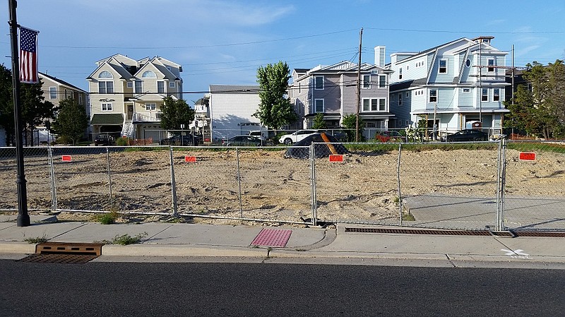 The old BP station adjacent to the Getty site has already been demolished. The city agreed to buy the BP property for $475,000 and plans to transform it into landscaped open space.