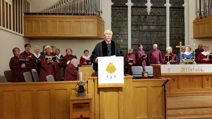 Dr. Richard Stanislaw, a leader at St. Peter's, welcomed the worshippers and presided over the service.