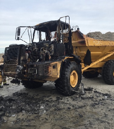 truck-fire-on-beach-aa-4