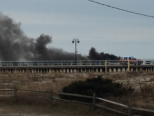 truck-fire-on-beach-4