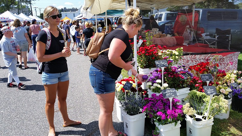 Fresh flowers are a favorite year after year. 