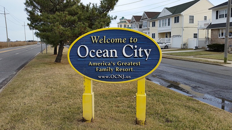 A modest sign that welcomed motorists arriving into town on the 34th Street artery was removed recently while the electric company does work in the area.