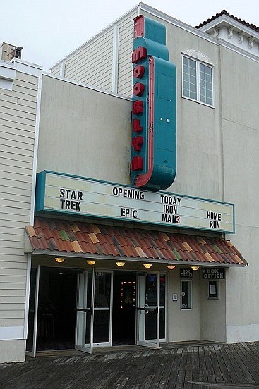 The Moorlyn marquee as it appeared in March 2018. (Photo credit Pinterest)