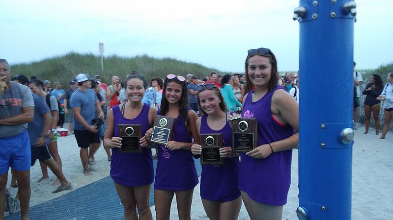 Surf Dash winners Sam Brady, Grace Curry, Erin Murphy and Kat Soanes.