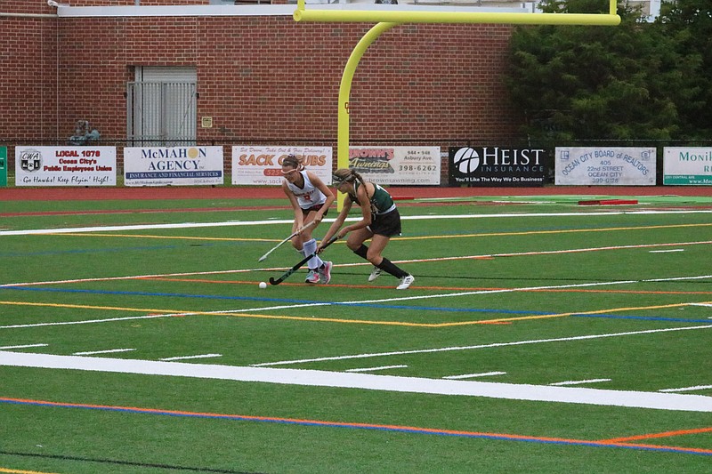 Sophia Gresham battles a Mainland player.