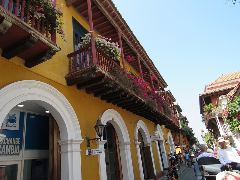 Barrio del Centro comes alive with colorful architecture and fragrant flowers.