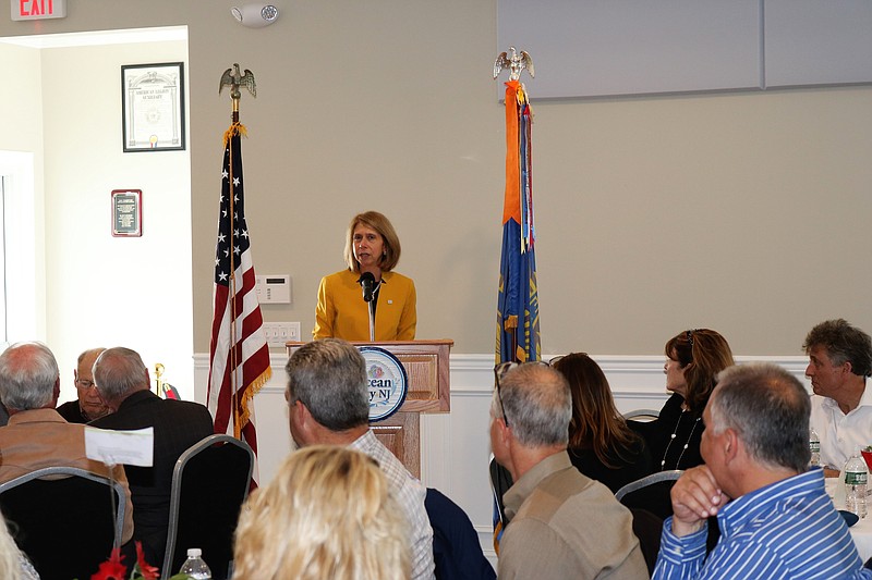 Michele Siekerka, of the New Jersey Business and Industry Association, addresses the Ocean City Regional Chamber of Commerce about the minimum wage law. 