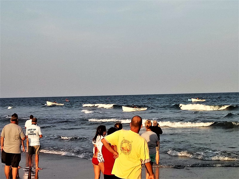 Ocean City Beach Patrol lifeguard Steph Hauck coming in first place in the Singles Row.