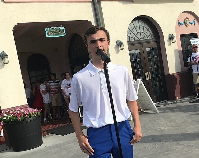 Erik Wagner performs in front of the Ocean City Music Pier.