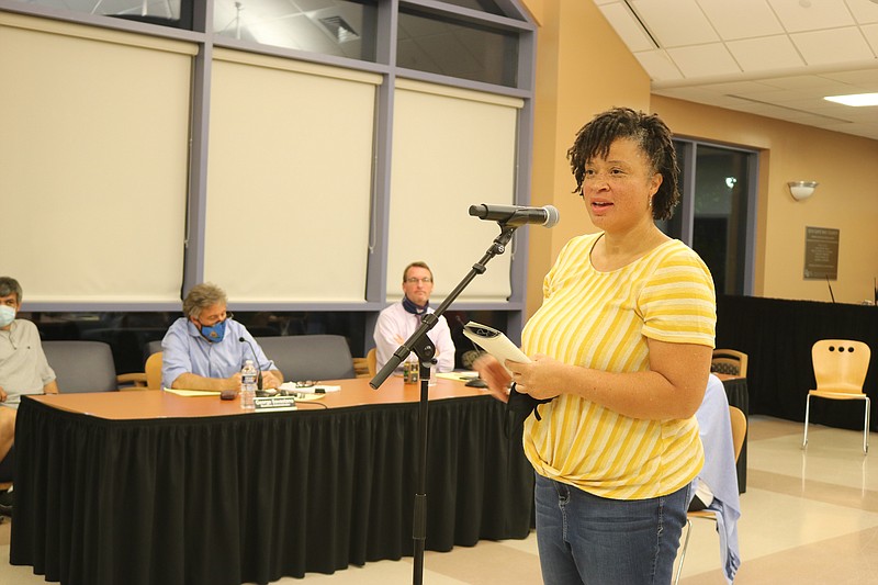 Shari Thompson, chairwoman of the Tabernacle Baptist Church board of trustees, addresses City Council in September.