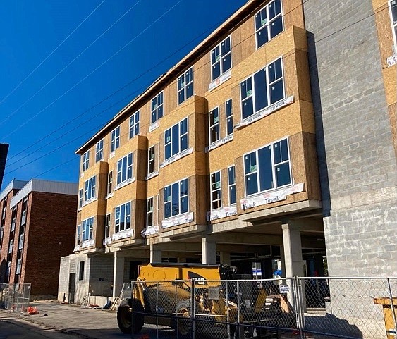 The project overlooks West Avenue at Sixth Street.