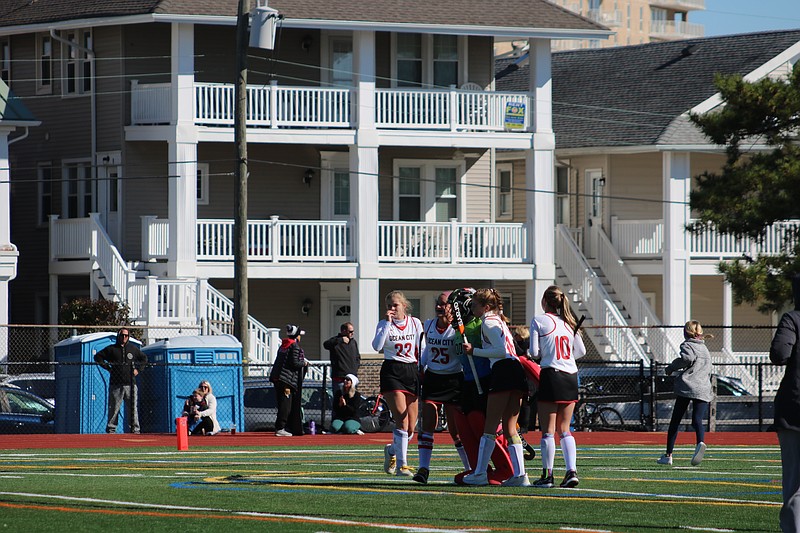 The Red Raiders defense celebrates the 2-1 victory.