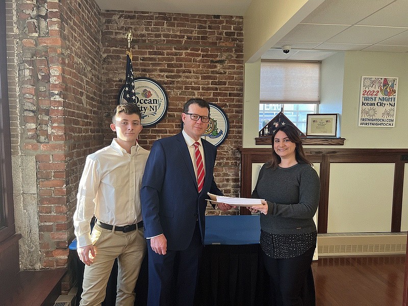 Michael DeVlieger officially filed his petitions on Thursday.  He is joined by his son, Flynn, who will also serve as his campaign manager, and City Clerk Melissa Rasner.