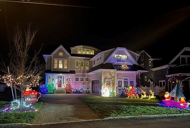 One of the winning homes from the 2021 holiday house decorating contest. (Photo courtesy of Ocean City)