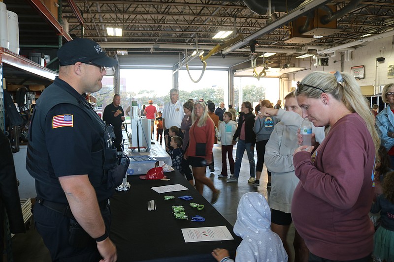 Ocean City Police Officer Jack Davis speaks with the public.