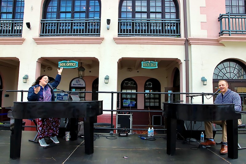 The dueling piano is a popular attraction during Easter. (Photo by Donald B. Kravitz)