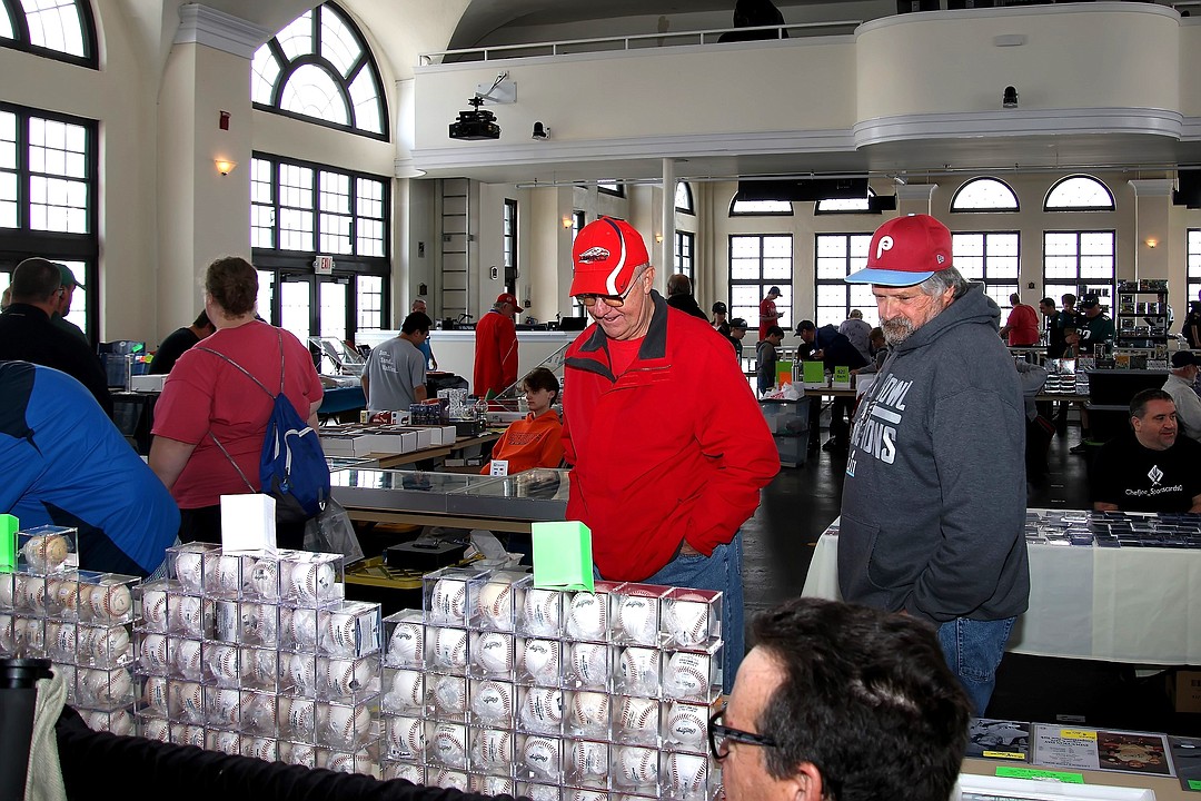 LeClair, Bowa and Campbell to highlight Ocean City’s Sports Memorabilia Show