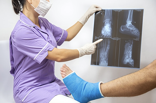 Image source - https://www.freepik.com/free-photo/bone-fracture-foot-leg-male-patient-being-examined-by-woman-doctor-hospital_11567217.htm