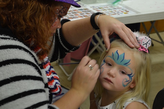 sic-new-years-face-painting-4