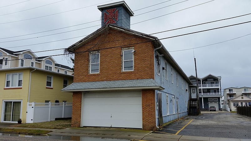 Demolition crews will tear down the crumbling old firehouse on West Jersey Avenue.