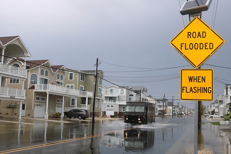 Flashing signs installed throughout the city in 2019 are part of Sea Isle's flood-warning system.