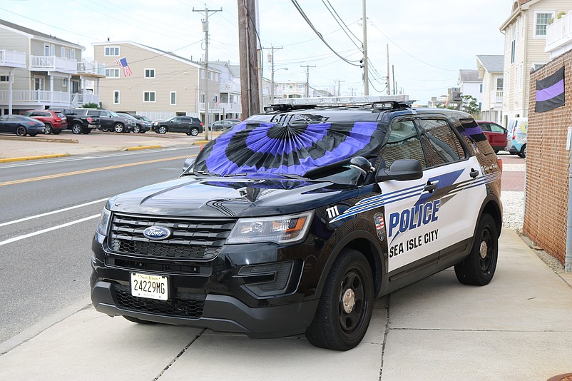 Sea Isle City police are giving residents and property owners ease of mind with two programs. 