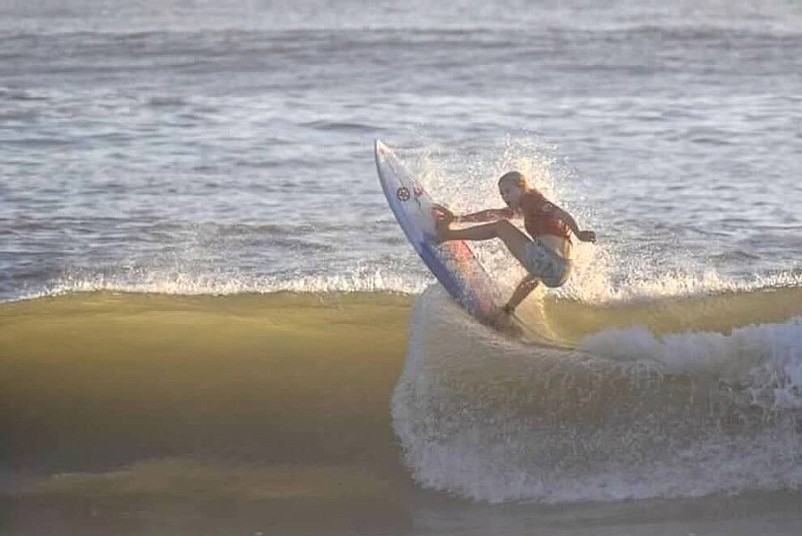 ESA All-Star Mia Gallagher, 13, of Ocean City, in Naggs Head, N.C., in a competition last month. (Photo credit JKingSr.)