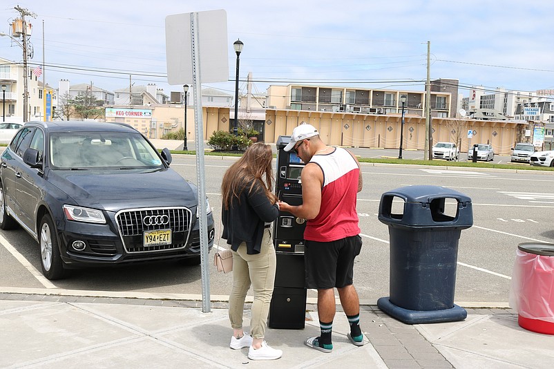 The mobile app will save motorists from the headache of putting cash or coins in the parking kiosks or meters.