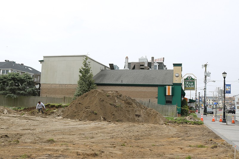 The now- vacant lot where the old house formerly stood at 3901 Landis Avenue will provide the space for outdoor dining.