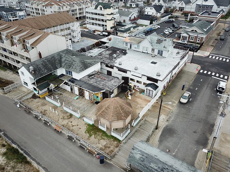 An aerial shot of the Springfield Inn, in foreground, gives a full view of the site that is slated for redevelopment. (Courtesy of GMH Restaurant Holdings)