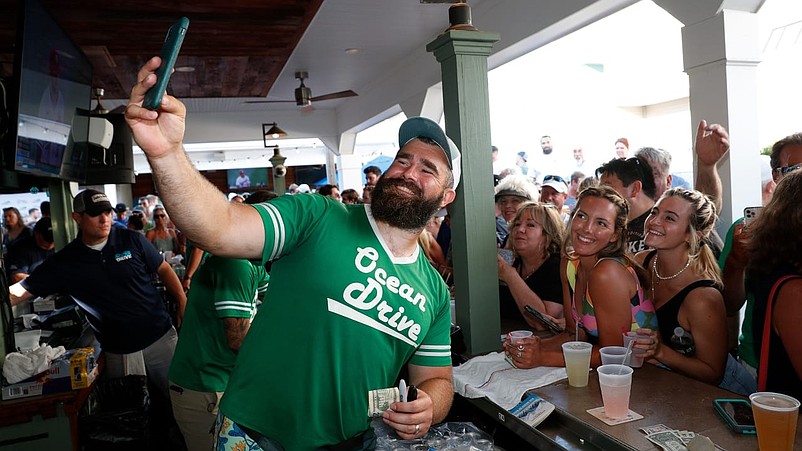 Philadelphia Eagles center Jason Kelce poses for a selfie with fans during his guest bartending appearance last year at the Ocean Drive. (Photo courtesy of philadelphiaeagles.com)