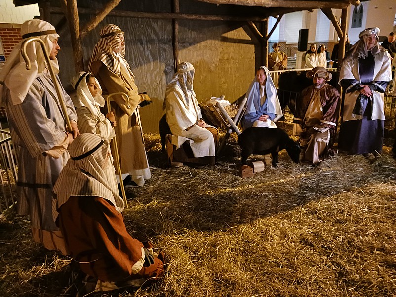 Shepherds and the Three Wise Men are also depicted in the nativity scene.