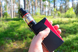 Image Credit - https://pixabay.com/photos/vape-smok-smoke-health-nicotine-2439322/