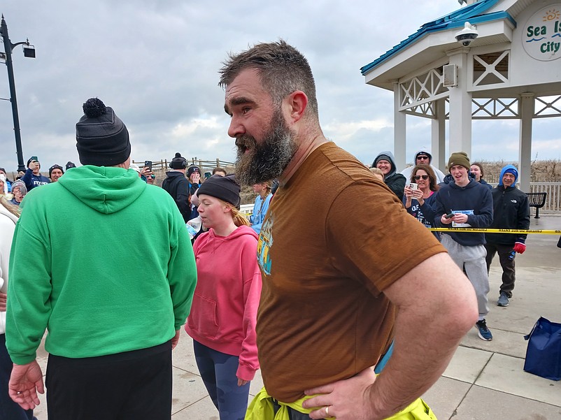 Jason Kelce finishes the 5K run at the Mike's Seafood Run-Walk for Autism on Feb. 17.