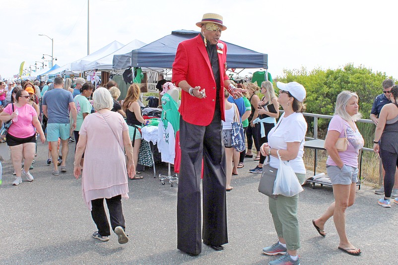 A stilt walker is part of the entertainment at the 2023 Skimmer Festival. (Photos courtesy of Sea Isle City)