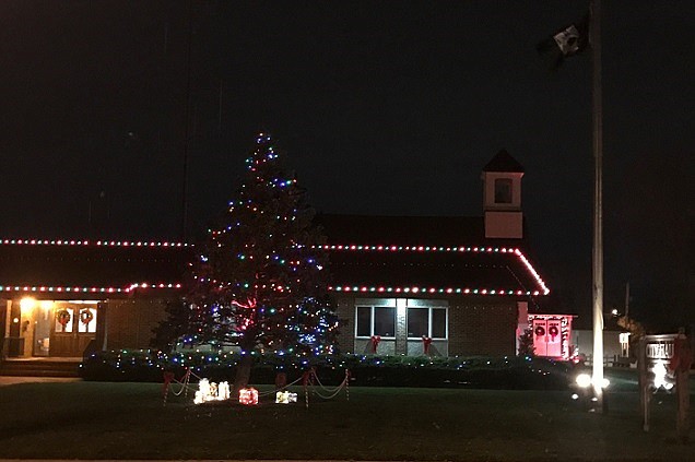 Get ready for Somers Point's tree lighting Dec. 2. (Courtesy somerspoint.com)