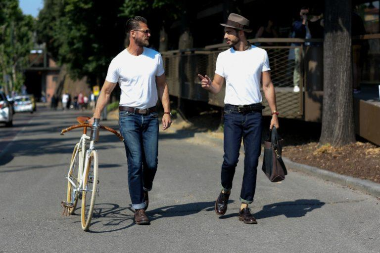 white-t-shirt-and-jeans-street-style-men-768x512