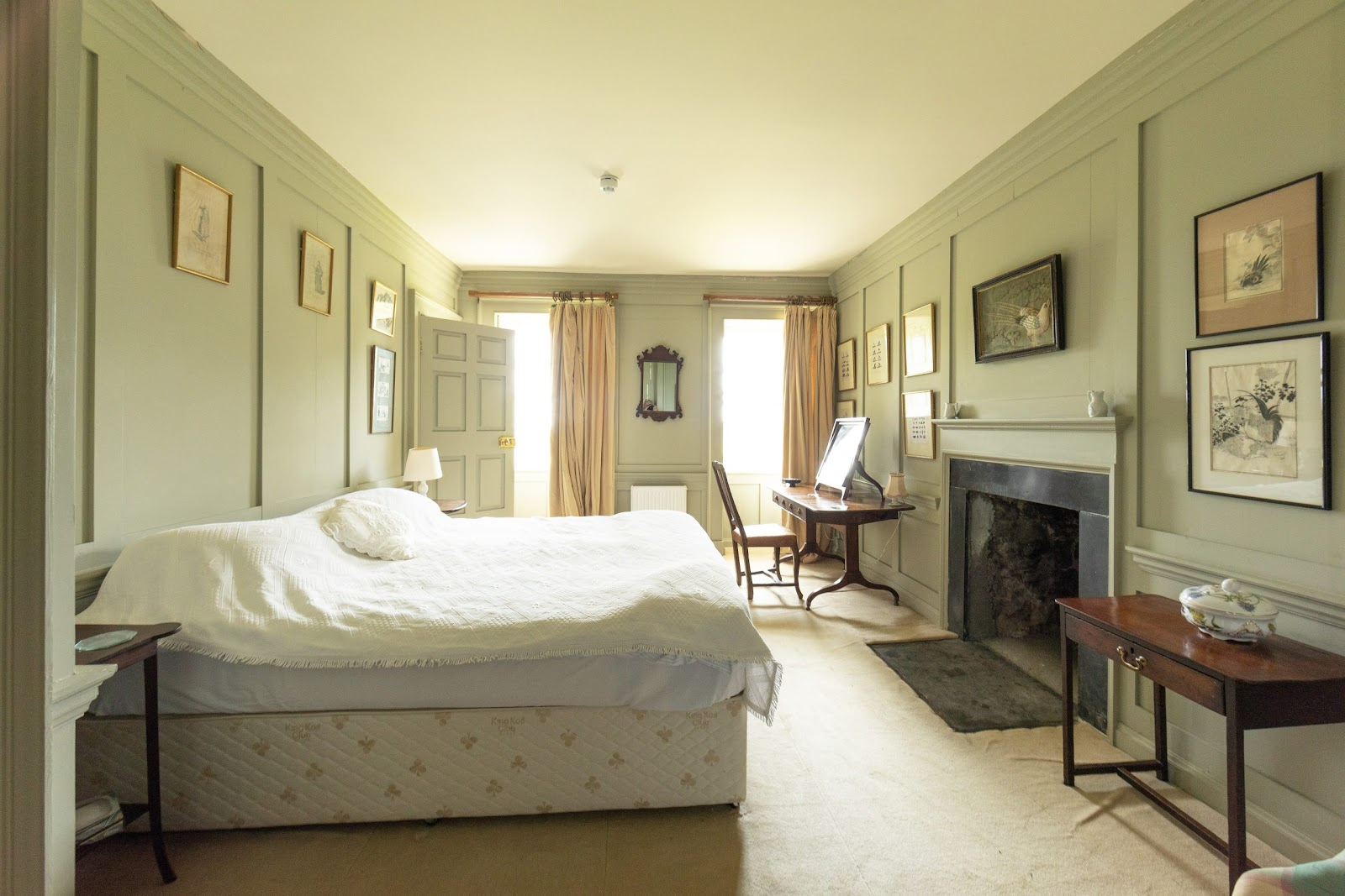 Luxurious accommodation at Ballinderry Park bed and breakfast Ireland