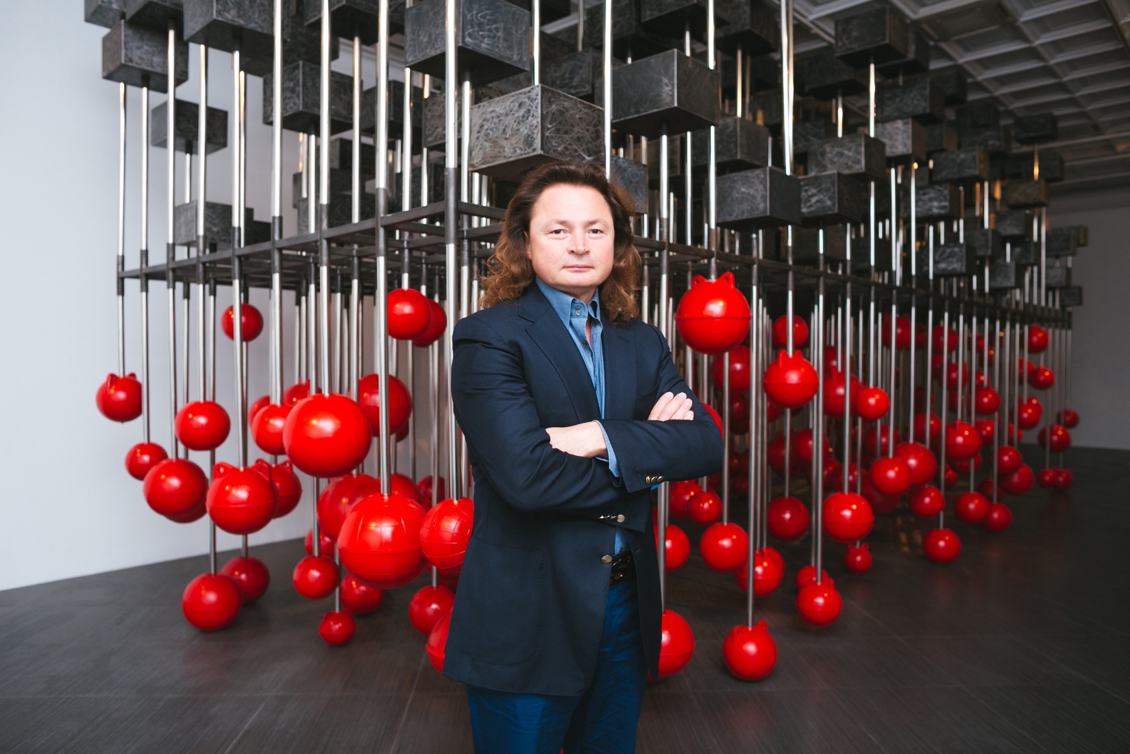 Изображение выглядит как одежда, человек, в помещении, улыбка
Содержимое, созданное искусственным интеллектом, может быть неверным.