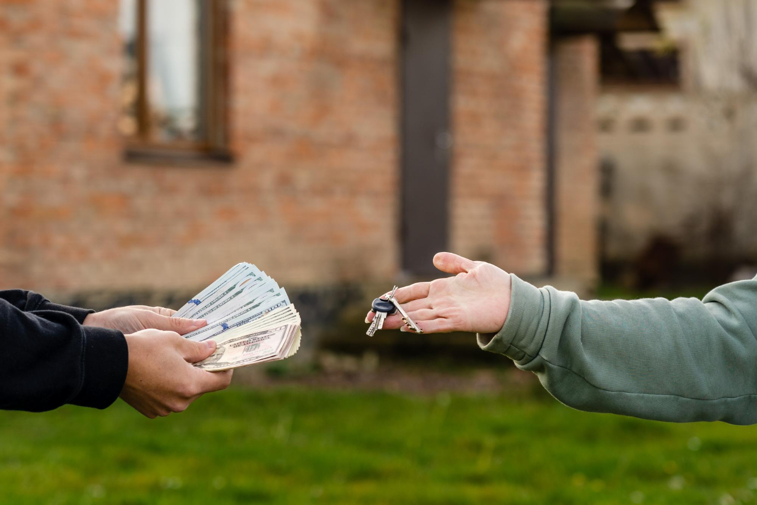 A person handing over a bunch of money to another person

AI-generated content may be incorrect.