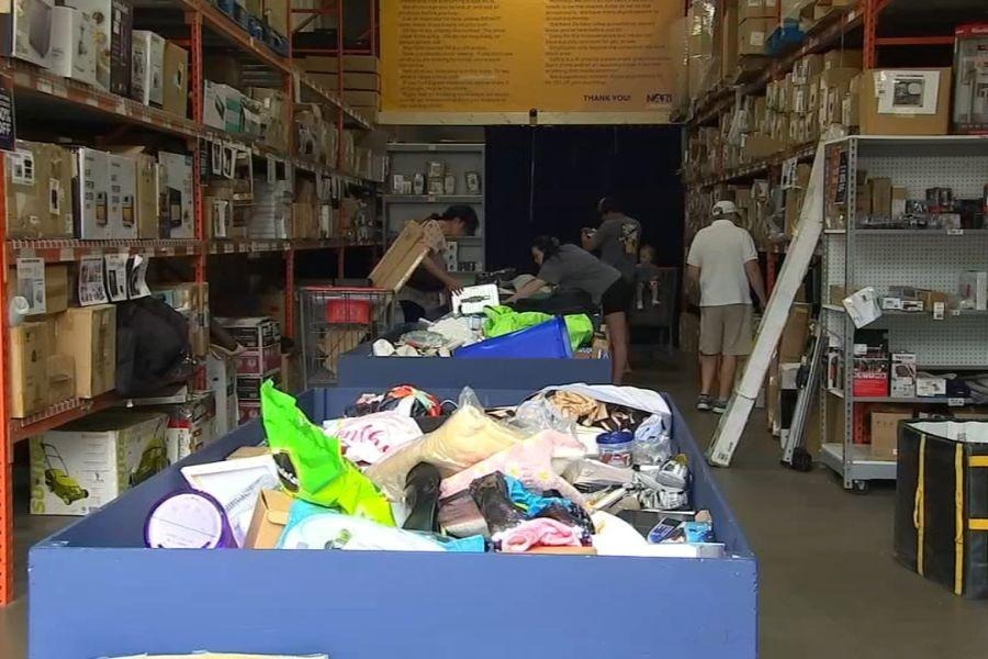 How Bin Stores Revive Local Communities