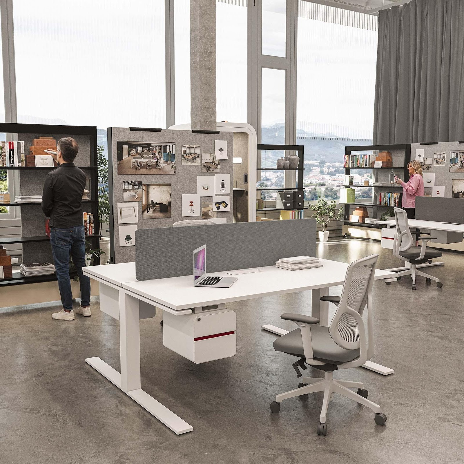 Lounge and Breakout Zones