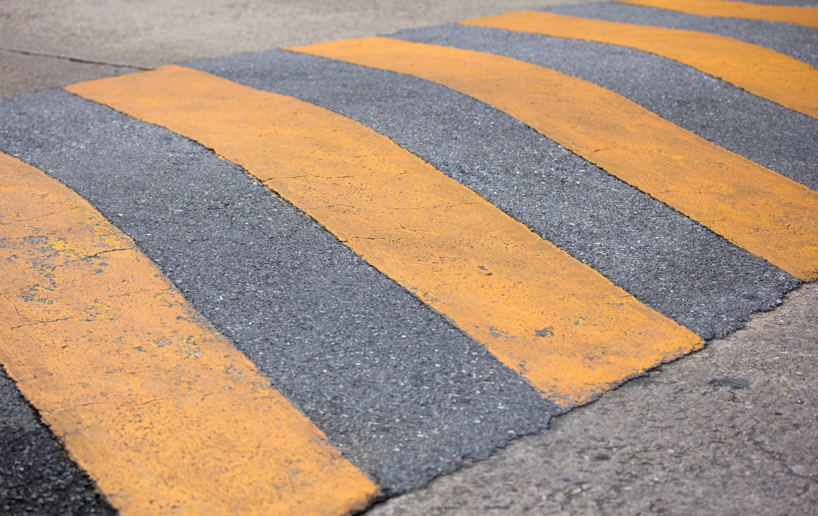 Types of Road Marking Signs Benefiting from Epoxy
