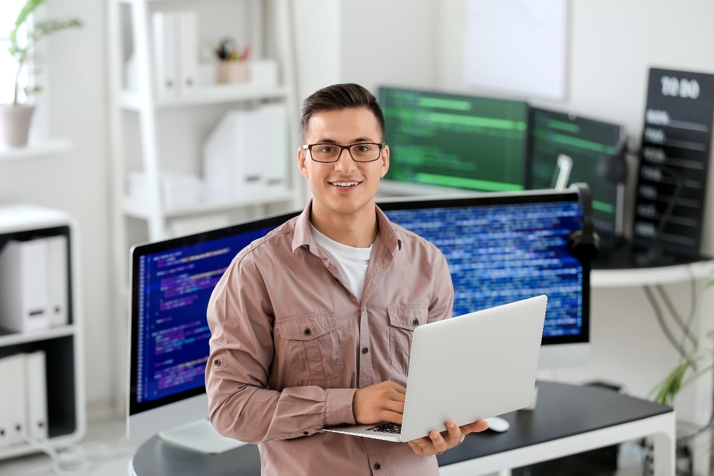 AnitaB.org Explores Navigating Career Transitions