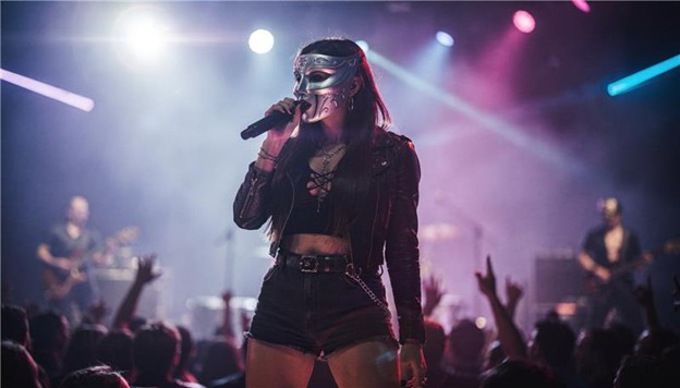 Gretchen Wilson and the Rise of Anonymous Performance